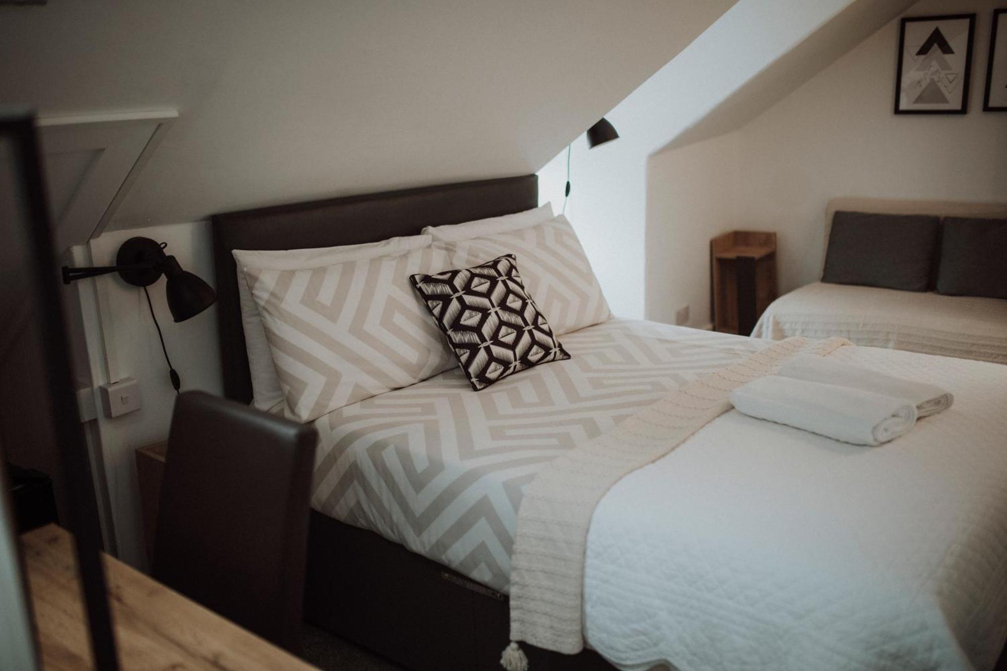 16 Pilrig Couette-café