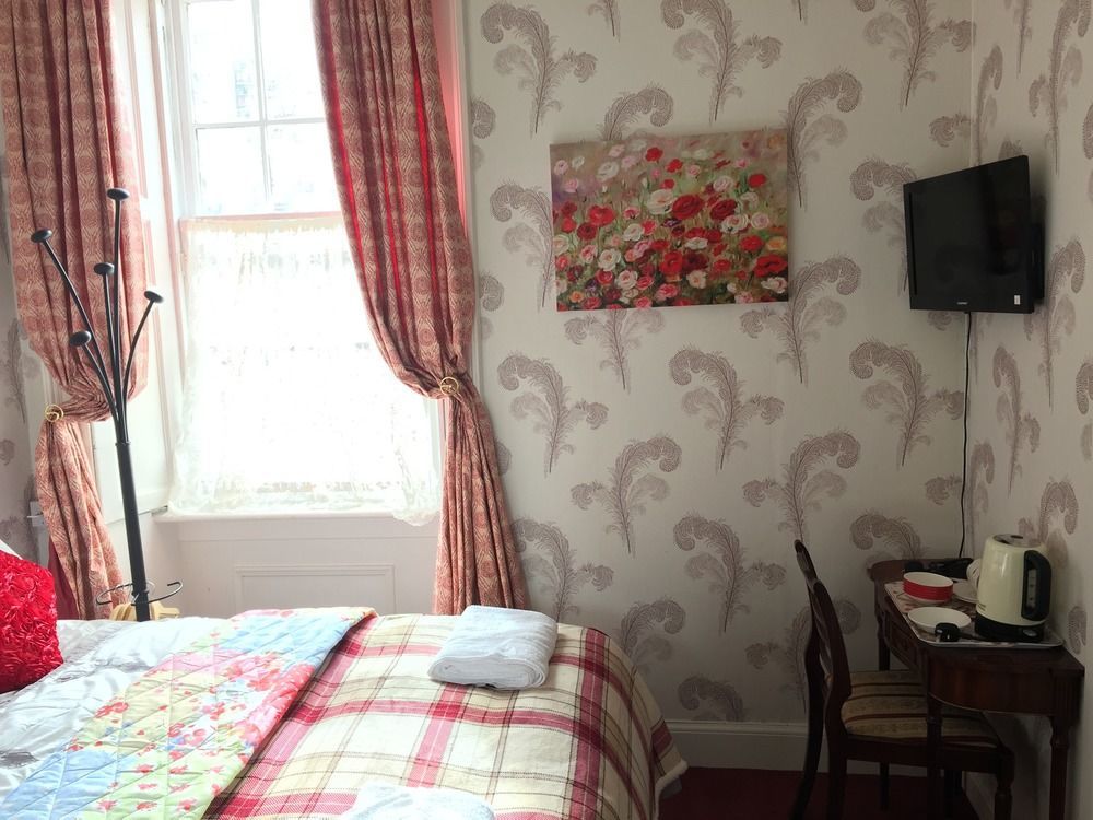 16 Pilrig Couette-café