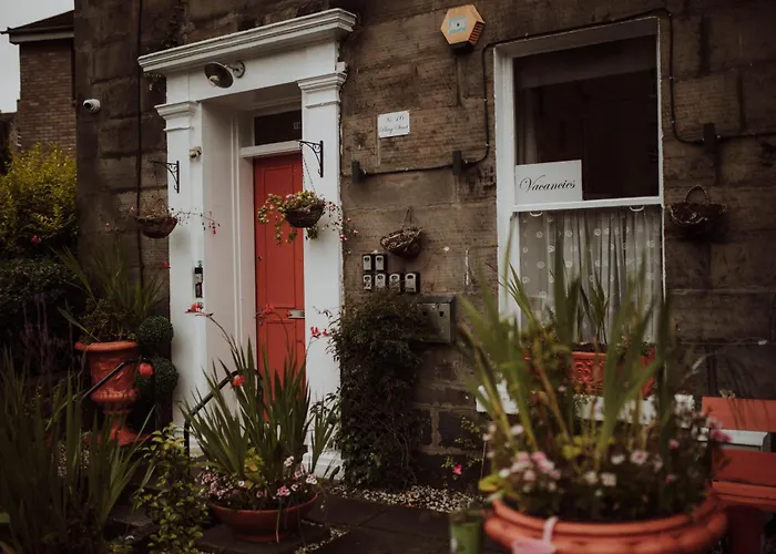 16 Pilrig Guest House