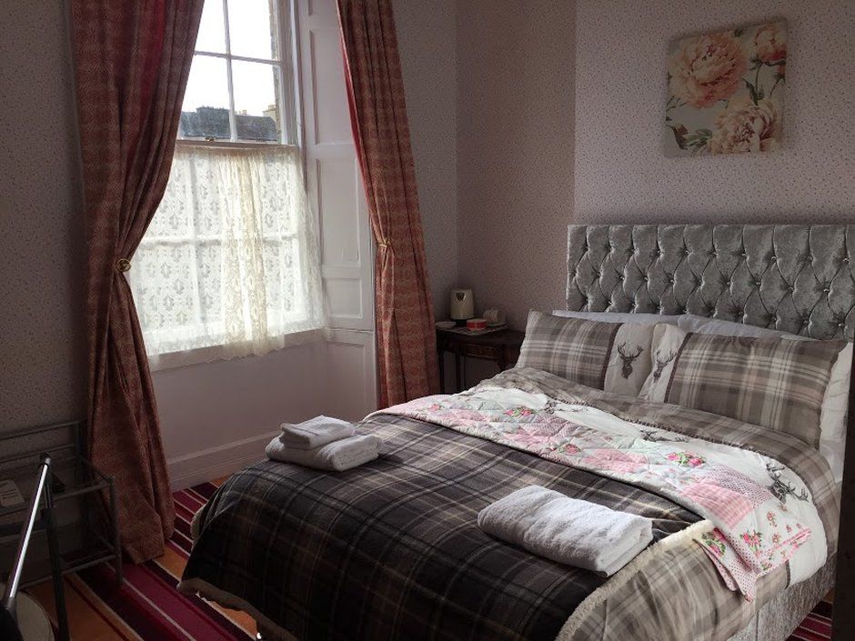 16 Pilrig 3* Edinburgh